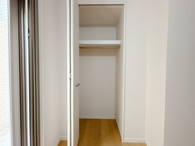 収納 居室にはクローゼットがあり、荷物もスッキリ収納して快適にお過ごしいただけます。