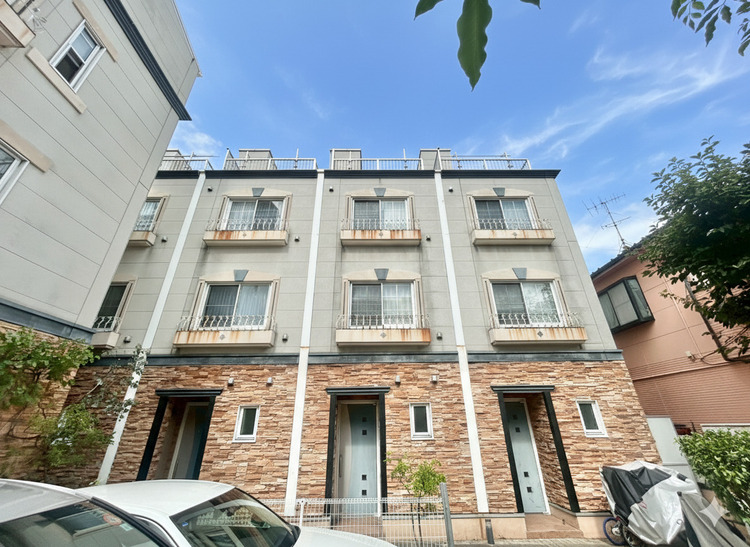 外観 資料には掲載していない情報が、現地にはたくさんあります。是非一度、現地をご確認ください。