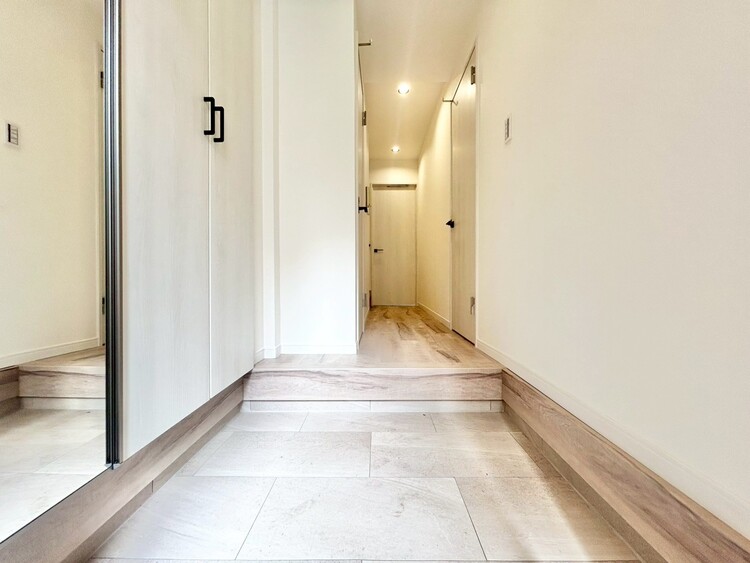 玄関 シューズボックスを完備した玄関です。