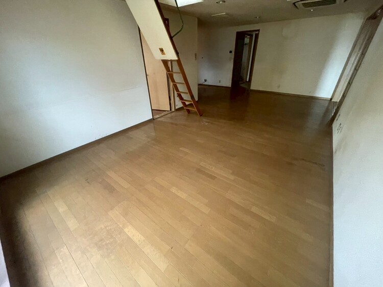 居間 豊かな居住性と、安心感を満たすクオリティが見事に調和した住空間。