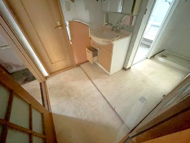 洗面 清潔感と心地よさを重視した、上質感漂うパウダールーム。