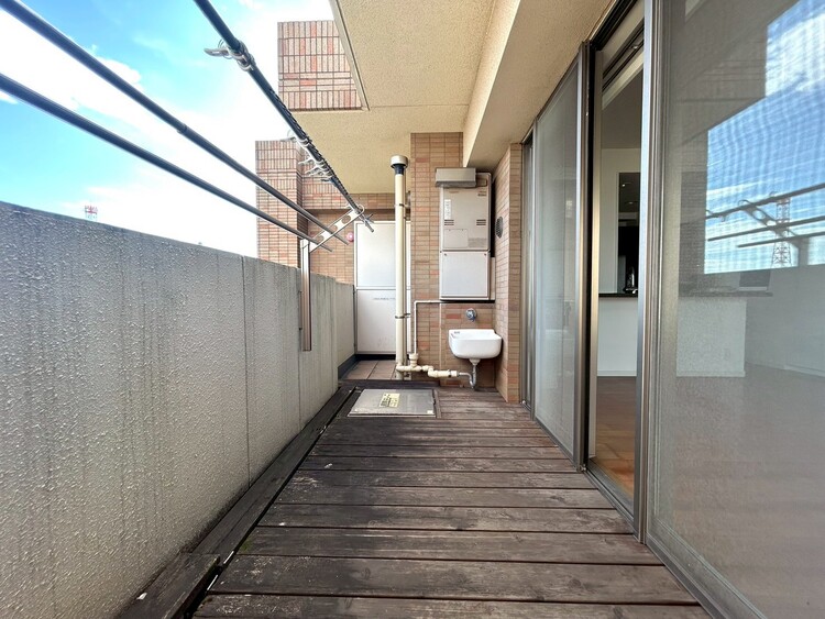 その他 朝の澄んだ空気や、夕方に吹く清々しい風を感じられるバルコニー。