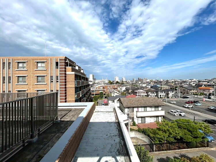 その他 眺望や窓からの景色が良いと、家で過ごす時間も快適です。