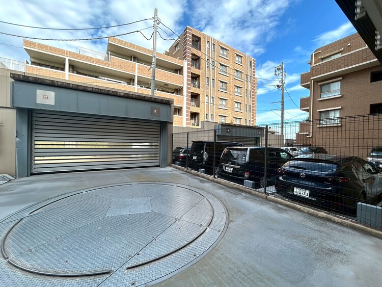 その他 駐車スペースが嬉しいですね。※空き状況は都度ご確認下さい。