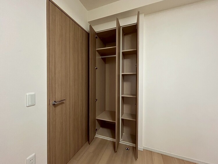 その他 家電やスーツケース、ストック品など何でも片付く嬉しい空間です。