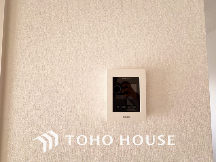 その他 来客が一目でわかるモニター付きインターホン
