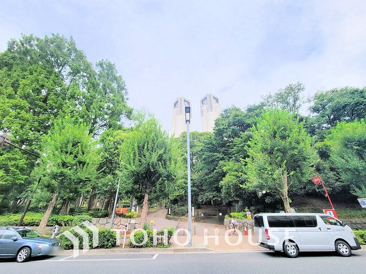 周辺 新宿中央公園　距離120ｍ