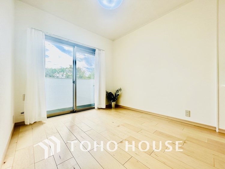 内装 1日の疲れを癒し、心地よく寛げるようゆったりとした広さをしています