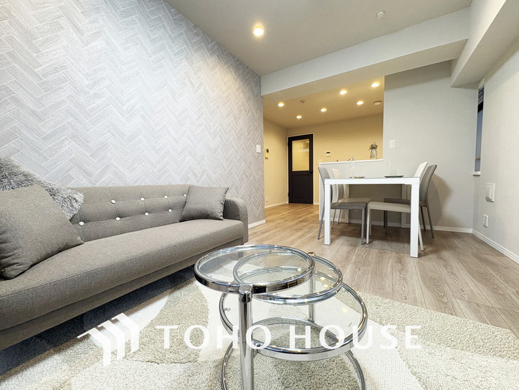 内装 上質な時間を育む暮らしのメインステージ。寛ぎとコミュニケーションを育む居心地のよい場所