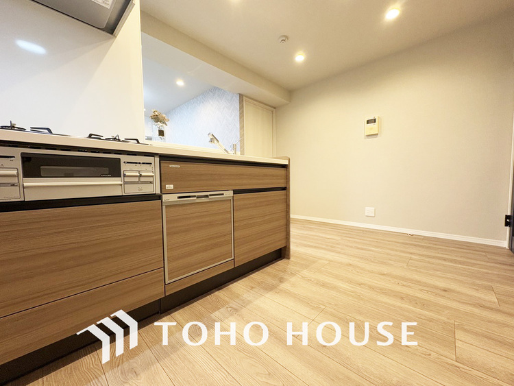 キッチン 落ち着きのあるカラーで統一された清潔感と気品が溢れるキッチン