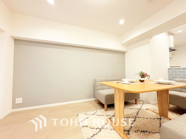 内装 【LIVING】◆陽光◆が差し込む。この開放的なLDKに家族の笑顔が集う。家族が一緒に過ごす空間は明るく、そして居心地よく。