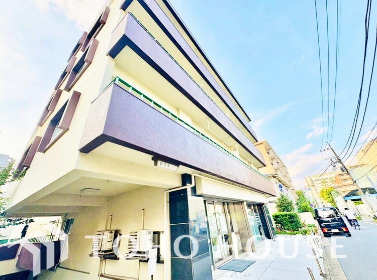 外観 陽だまりに満ちたくつろぎの空間を演出します。