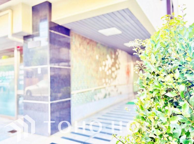 外観 陽だまりに満ちたくつろぎの空間を演出します。季節なのかを実感する。