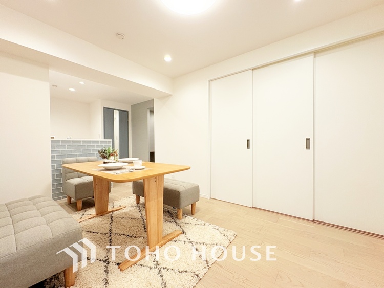 内装 【LIVING】◆Sunshine◆光が燦々と入り、いるだけで気持ちいい。「開放的でゆとりあるお部屋です。」