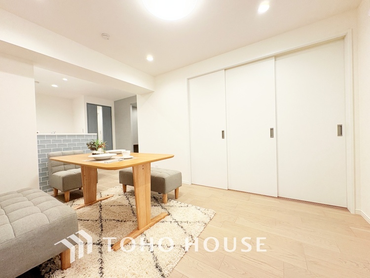 内装 【LIVING】◆simple is best◆無駄のない綺麗なつくりのリビングルームであなただけの暮らしを。