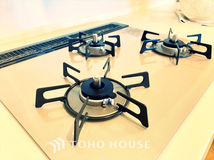 キッチン 【KITCHEN】◆家族のおはよう◆の声を笑顔で迎えてあげられるシステムキッチン。朝ごはんが楽しみでちょっと早起きしたくなるんです。