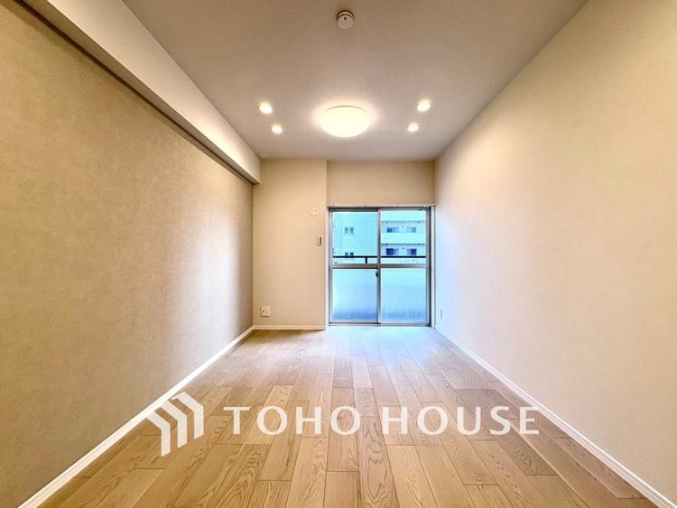 内装 【LIVING】◆眩い◆光が燦々と入り、家族の笑顔を照らす。「いつまでも続いて」と願う夢のような毎日がここにある。