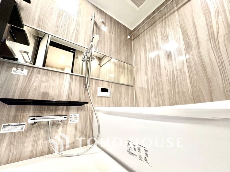 風呂 【BATHROOM】◆プライベートな空間◆simpleだからrelaxできるんです。こころもからだもキレイさっぱり。