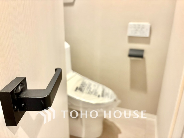 トイレ 【TOILET】◆快適◆な生活に不可欠。節水型の高性能トイレを新設。