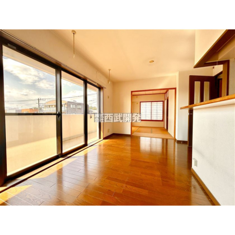 居間 リフォーム前