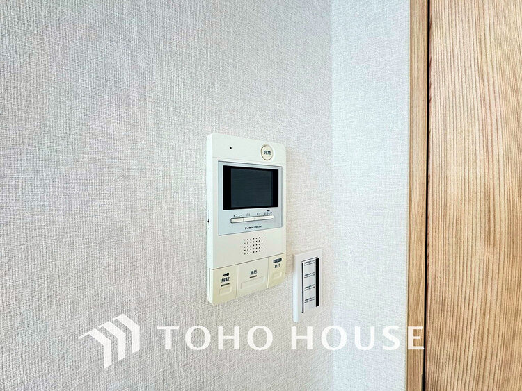 その他 来客が一目でわかるモニター付きインターホン