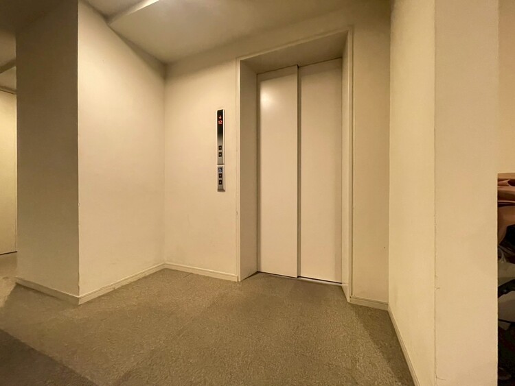 その他 エレベーター完備のため荷物が多くなっても安心。