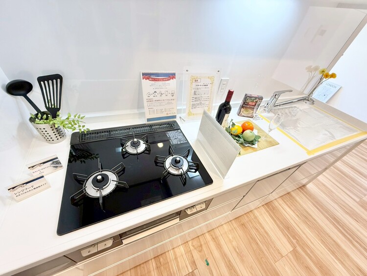 その他 使いやすくスタイリッシュなキッチン空間になっております。