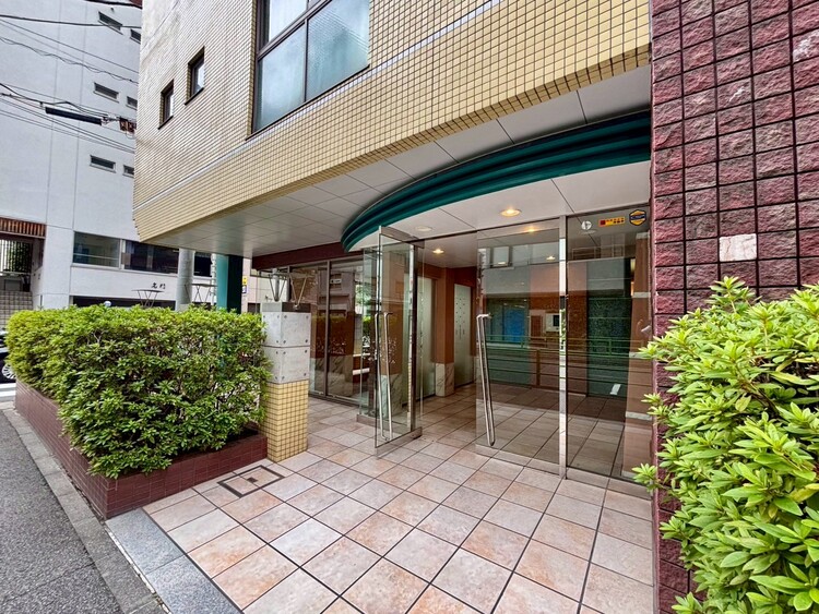 エントランス 上質感漂う玄関アプローチです。