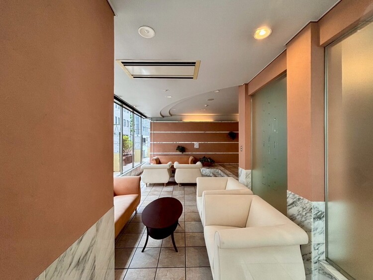 その他 館内は静寂な中が保たれており、管理が行き届いている印象を受けました。