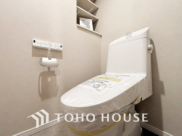 トイレ トイレには快適な温水洗浄便座付