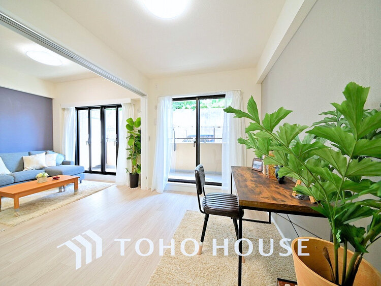 内装 家具の配置のし易い室内です。趣味の部屋としても充分な広さです