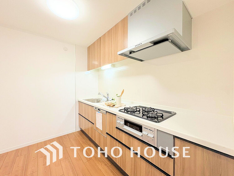 キッチン シンプルな部屋の雰囲気に溶け合うナチュラルキッチン