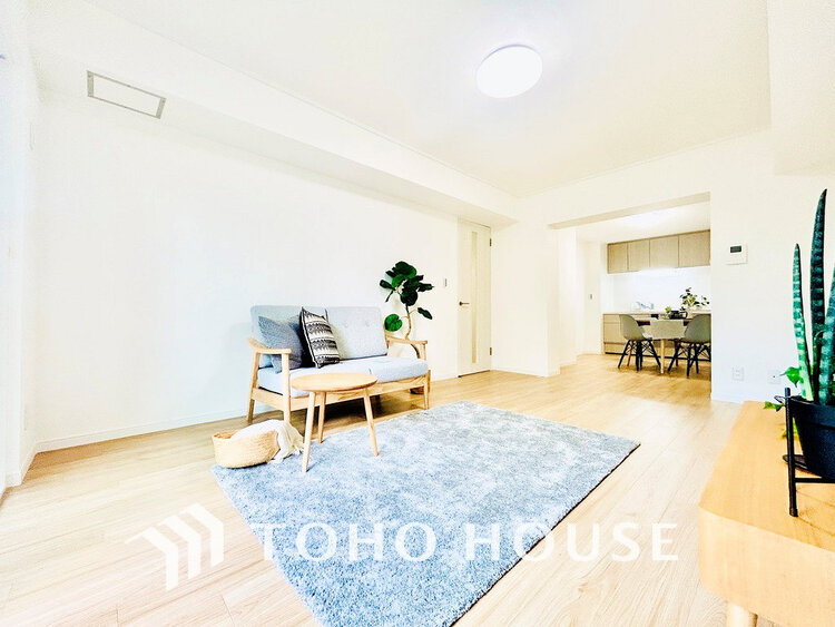 内装 ゆったりとくつろげる上質なリビングダイニングは、あなたの暮らしに価値のある時間を演出してくれます