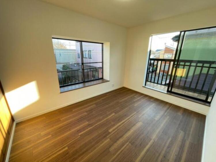 内装 2面採光の明るく風通しの良いお部屋です！ 