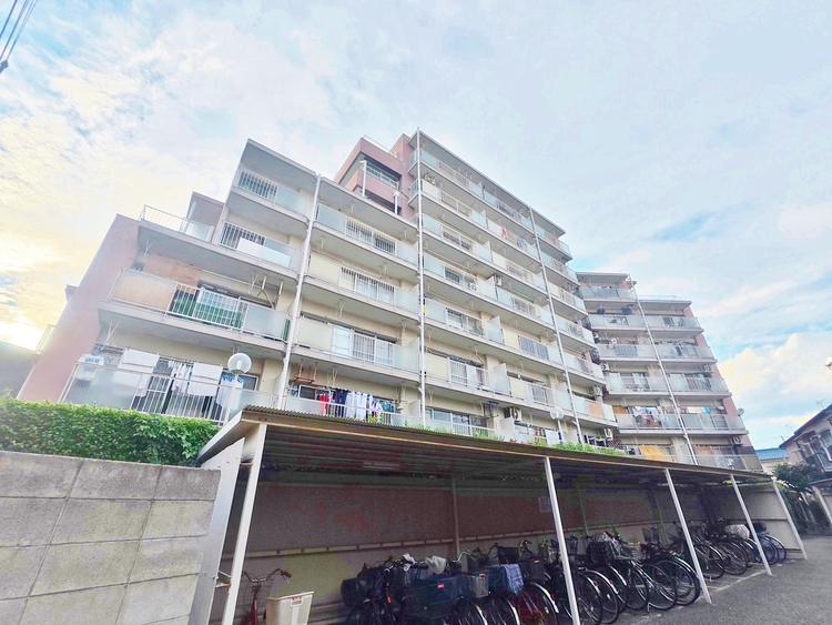 外観 ライフプランニングからローンまで、一貫してご説明させていただきます。お気軽にお問い合わせくださいませ。