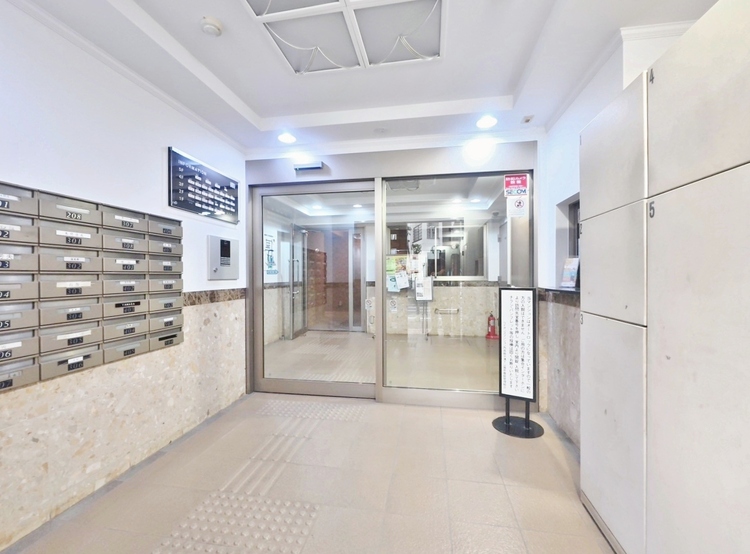 エントランス エントランスは、毎日の行き帰りで使う大事な空間です。