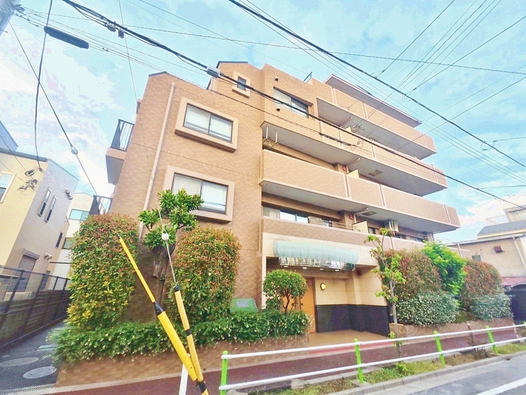 外観 豊かな居住性とクオリティが見事に調和した住空間は、住まうことの喜びを感じさせてくれます。