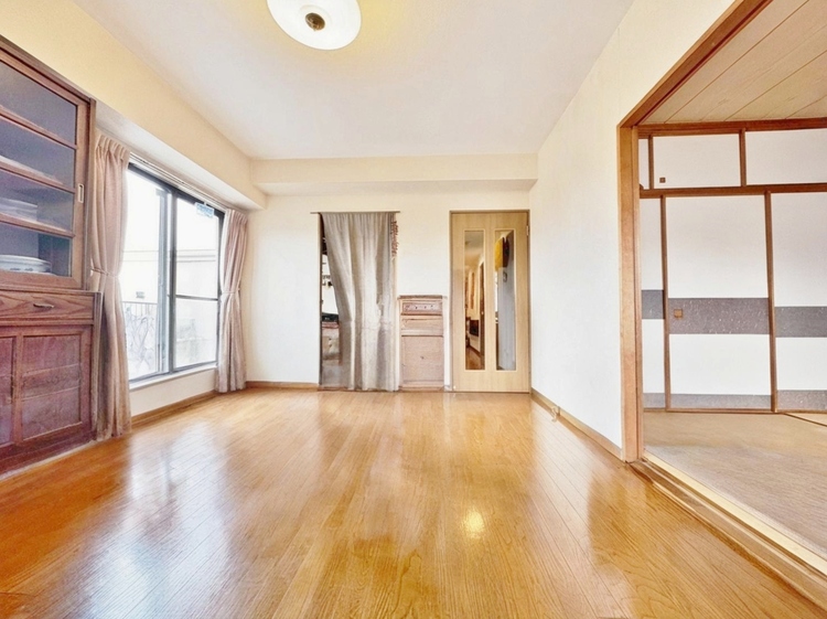 居間 過ごす時間が、たくさんの思い出として紡がれていく場所。