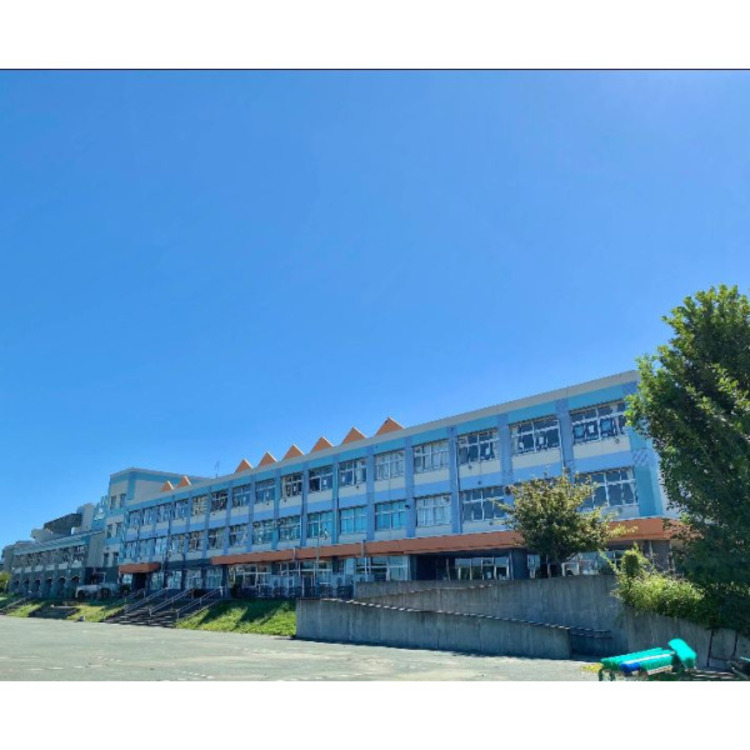 周辺 南中学校(約1400m)