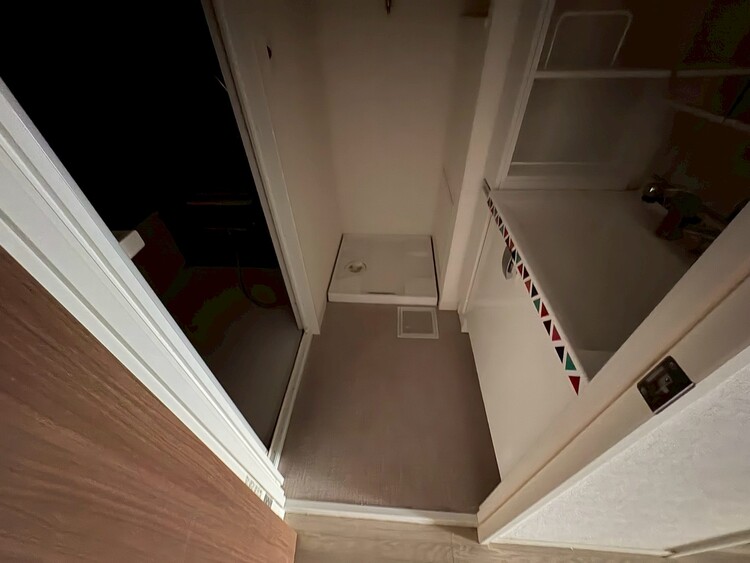 その他 十分な広さの脱衣所。