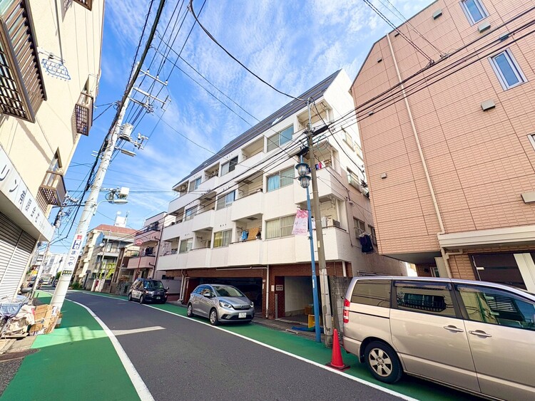 その他 飽きのこないシンプルモダンな外観です。