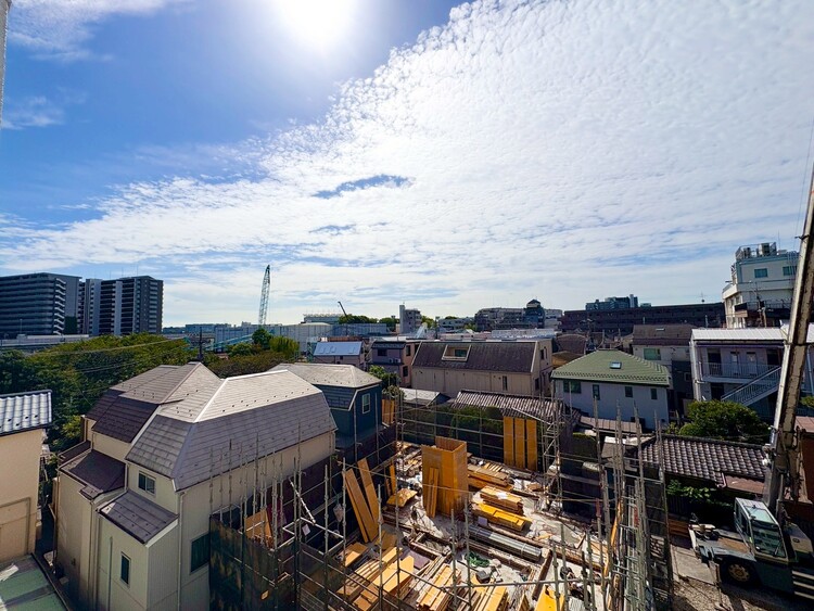 その他 眺望や窓からの景色が良いと、家で過ごす時間も快適です。