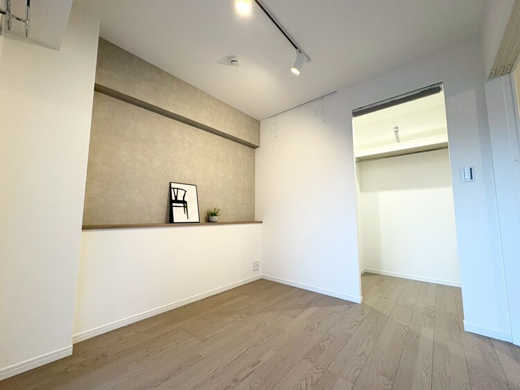 その他 清かで艶やかな時間をもたらしてくれる室内です。