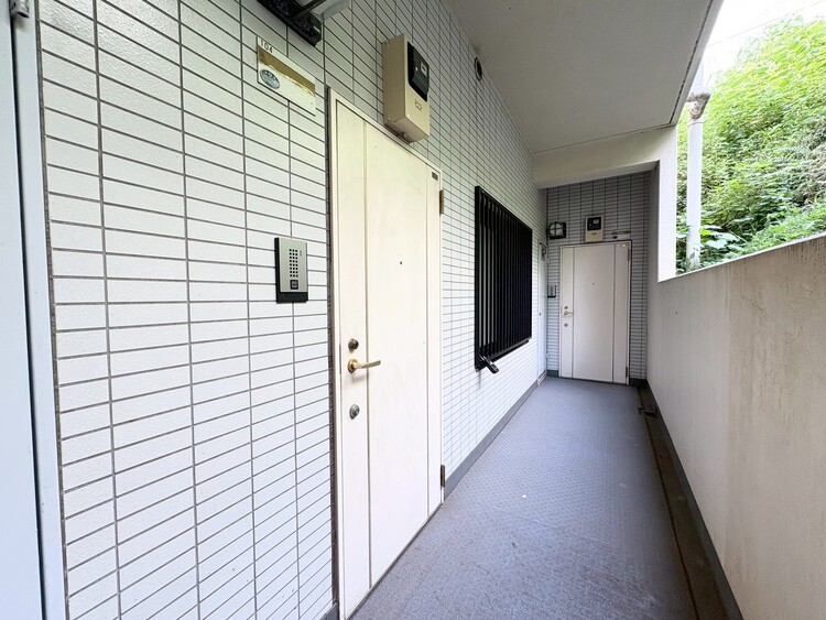 その他 清潔感のある落ち着いた雰囲気の玄関です。