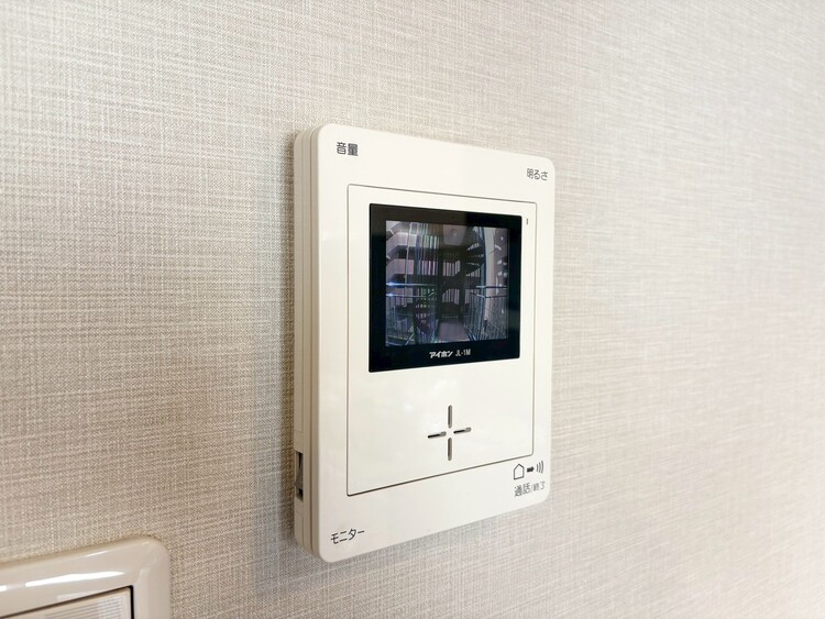 その他 誰が来てもわかる様にモニター付きインターホンを設置。