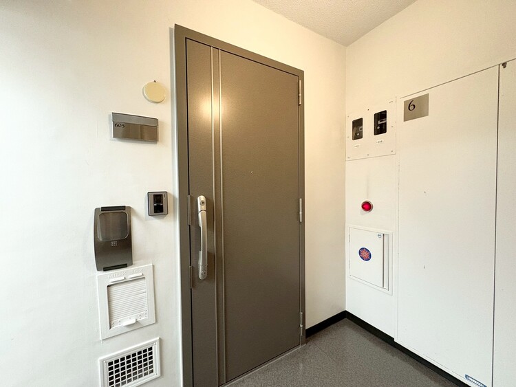 その他 清潔感のある落ち着いた雰囲気の玄関です。