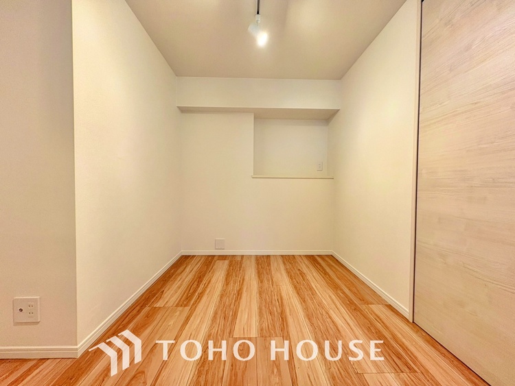 内装 【PRIVATE ROOM】◆属毛離裏◆子は父を手本とし、母に愛育されて成長する。家族の深い繋がり。いつまでも大切にしたい。