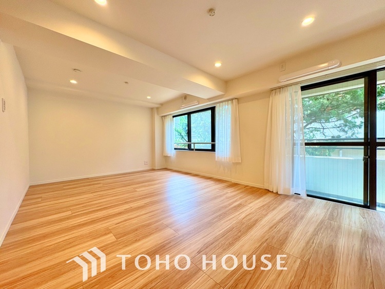 内装 【LIVING】◆simple is best◆無駄のない綺麗なつくりのリビングルームであなただけの暮らしを。