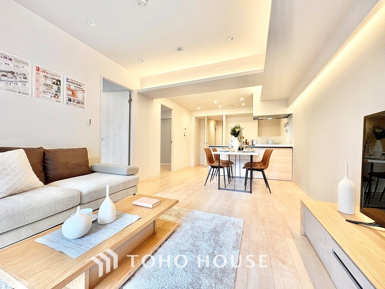 内装 【Space of cure】◆癒しの空間◆採光とセンスを散りばめた空間。それは『柔らかさ』に似た素敵な居場所。そこに暮らす人のことを考えつくり出したものは『癒し』という心地よい居場所なんだと思う