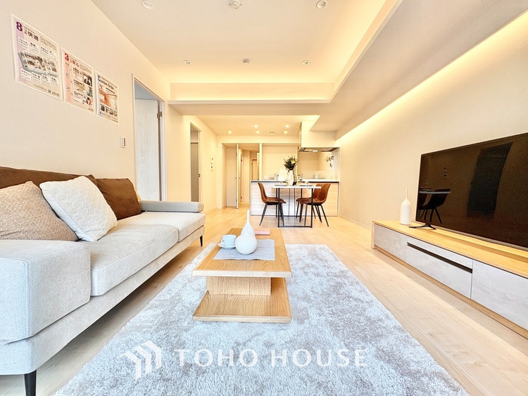 内装 心地よい風、一歩外へ出て身体を伸ばす。どこまでも広がる青空の下、家に帰ってきたなと安心するような空間を。